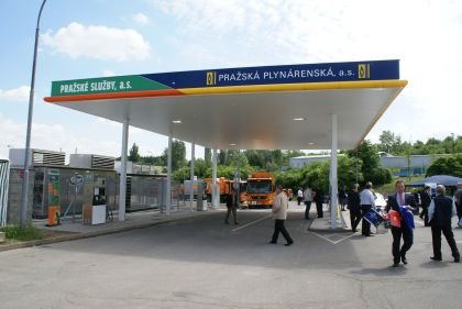 Pražská plynárenská otevřela třetí plnicí stanici CNG - největší v ČR -
