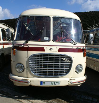 Lešany 2009: Jubilejní 10. sraz autobusů nejen RTO v Lešanech