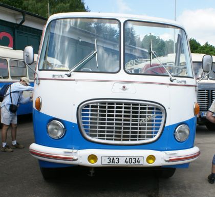 Lešany 2009: Jubilejní 10. sraz autobusů nejen RTO v Lešanech