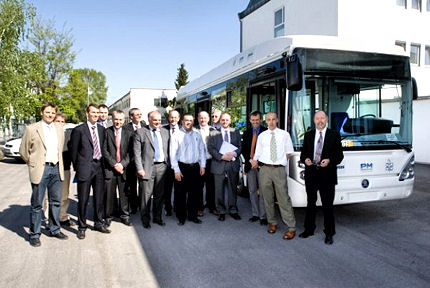 BUSportál SK: TriHyBus, český autobus na vodíkové palivové články,