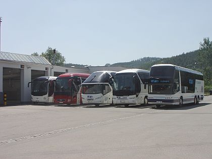 Servis autobusů zn. MAN a Neoplan v ČSAD Tišnov.