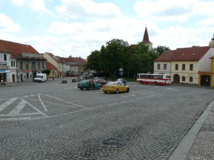 Jílové u Prahy má v historickém středu města autobusové nádraží a chystá