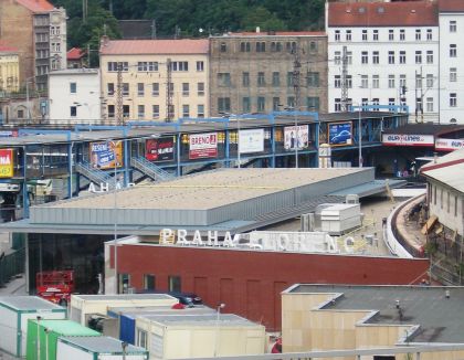 Nová odbavovací hala na Florenci  z nadhledu  - otevření se chystá