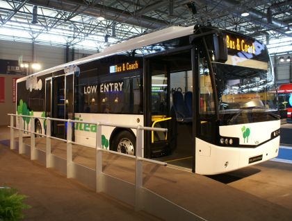 Nové délky autobusu Citea CLE. Také záběry CLE 120 z UITP ve Vídni.