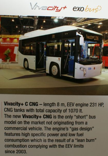 UITP Vienna: BredaMenarinibus: elektrobus ZEUS a CNG midibus Vivacity.