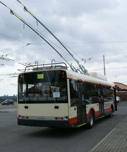 Trolejbus Škoda 26 Tr Solaris pro Jihlavu vyjel na zkušební jízdy po Plzni.