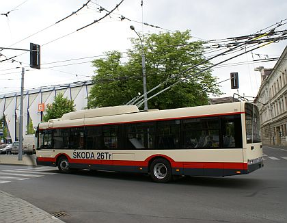 Trolejbus Škoda 26 Tr Solaris pro Jihlavu vyjel na zkušební jízdy po Plzni.