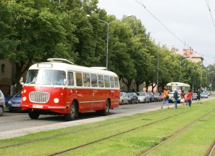 110 let veřejné dopravy v Plzni. 27.6.2009 u vozovny na konečné na Slovanech