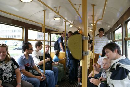 110 let veřejné dopravy v Plzni. 27.6.2009 u vozovny na konečné na Slovanech