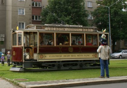 110 let veřejné dopravy v Plzni. 27.6.2009 u vozovny na konečné na Slovanech