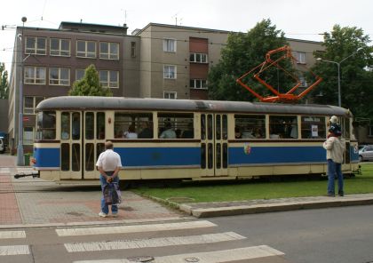 110 let veřejné dopravy v Plzni. 27.6.2009 u vozovny na konečné na Slovanech