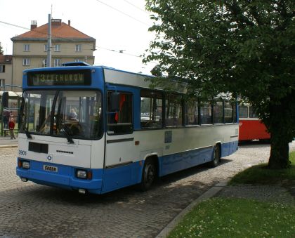 110 let veřejné dopravy v Plzni. 27.6.2009 u vozovny na konečné na Slovanech