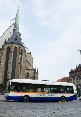 110 let veřejné dopravy v Plzni: Rendez-vous u andělíčka - Škoda 26 a 24 Tr.