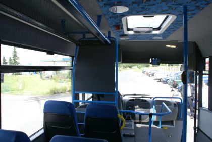 10.7.2009 představil KARS v Dolních Bučicích nový midibus ALMA