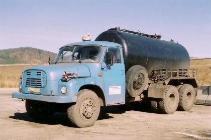 Ze světa nákladních vozů: Krátký sklápěč Tatra 147 DC5 na podvozku T 111