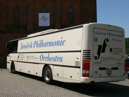 Přestavbu Karosy 900 - speciální autobus Janáčkovy filharmonie Ostrava zachytil
