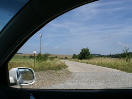 Nedělní poledne v regionálním muzeu dopravy ve Strašicích.