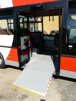 Nový nízkopodlažní autobus SOR CITY NB 12 pro Veolia Transport Východní Čechy