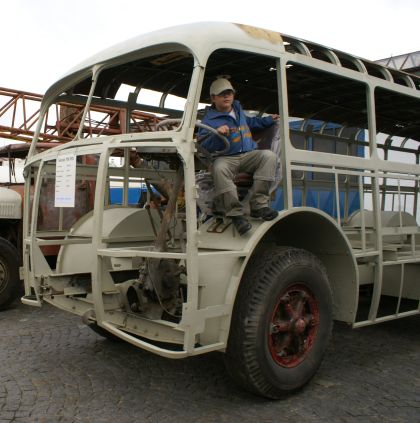 Ze dne otevřených dveří ZDAR Žďár I. Sbírka užitkových historických vozidel