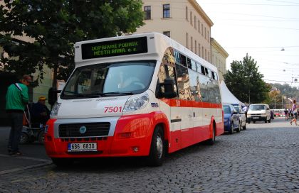 Projekt CIVITAS ELAN v Brně: První z dodaných  nízkopodlažních minibusů CIBUS