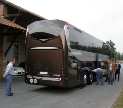 Prezentace tříosého autokaru Irisbus Magelys