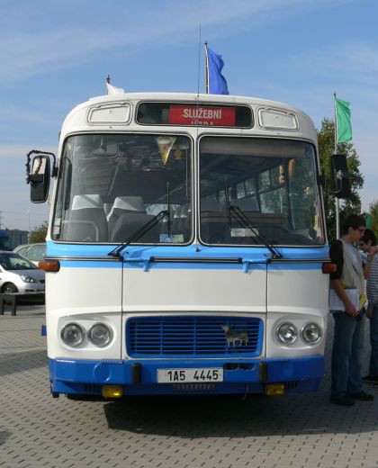 Autobusy v Letňanech II: Karosa ŠD 11 Tourist Jana Kukly