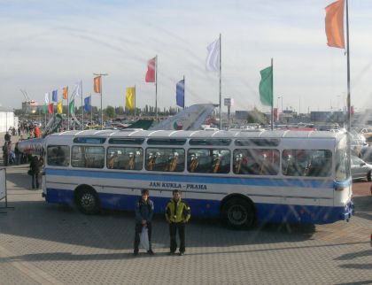 Autobusy v Letňanech II: Karosa ŠD 11 Tourist Jana Kukly