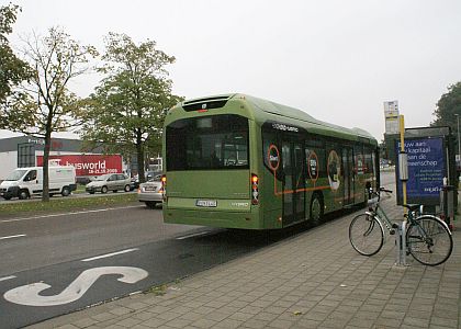 BUSportál CZ na veletrhu BUSWORLD 2009: Z testovací jízdy hybridem Volvo 7700