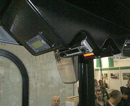 BUSportál CZ na veletrhu BUSWORLD 2009: InterUrbino, Hybrid 12 m a Urbino 15 LE