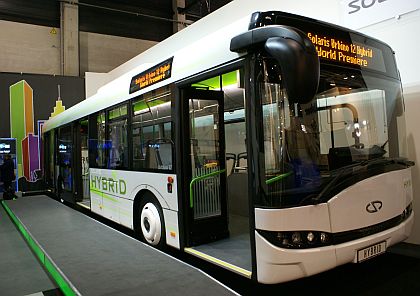 BUSportál CZ na veletrhu BUSWORLD 2009: InterUrbino, Hybrid 12 m a Urbino 15 LE 