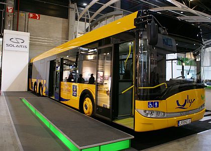 BUSportál CZ na veletrhu BUSWORLD 2009: InterUrbino, Hybrid 12 m a Urbino 15 LE 