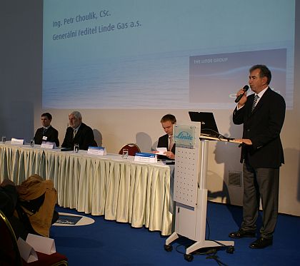 První vodíková čerpací stanici v Česku byla oficielně otevřena v Neratovicích