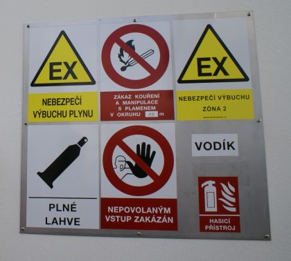 První vodíková čerpací stanici v Česku byla oficielně otevřena v Neratovicích