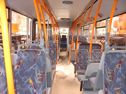 Nízkopodlažní autobus MAZ se představuje: Až do středy budou probíhat v Třebíči
