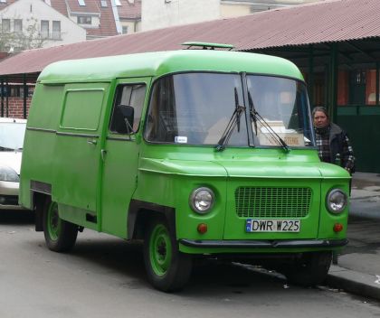 Historické autobusy v Krakově: Jelcz a SAN H0 1B z roku 1959