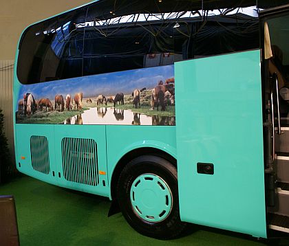 BUSportál CZ na veletrhu BUSWORLD 2009: Autokar Yutong přijel