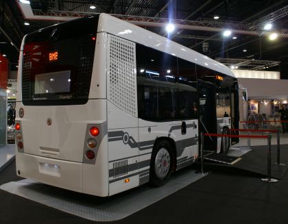 BUSportál CZ na veletrhu BUSWORLD 2009: Italský karosář BredaMenarinibus