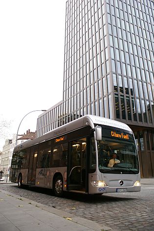 10 nových autobusů na palivové články pro společnost  Hamburger Hochbahn 