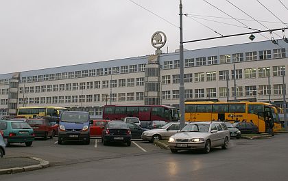 Autokary Scania Irizar DT Expres už tradičně odvezly plzeňskou operu