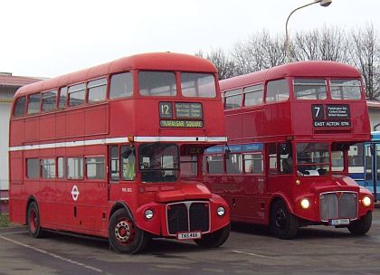 Britské doubledeckery se představily jako Mikulášské autobusy v České Lípě