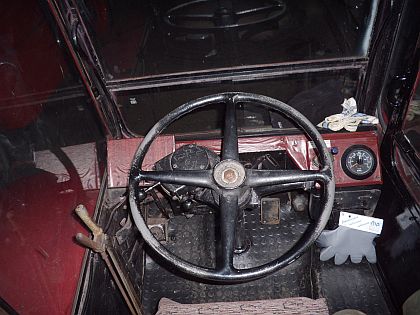 Britské doubledeckery se představily jako Mikulášské autobusy v České Lípě