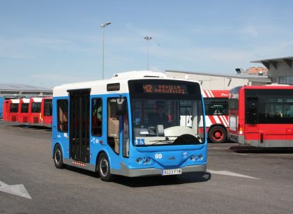 Elektrické minibusy Tecnobus v Madridu