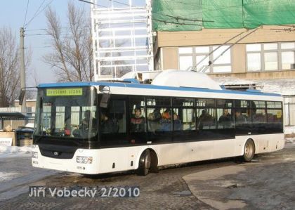 Prototyp plně nízkopodlažního trolejbusu SOR TNB 12 ev. č. 9997 v Ostravě