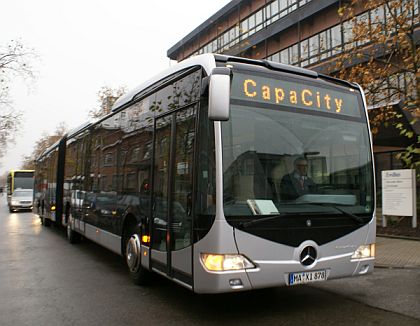 BUSmonitor: Najdlhšie autobusy (Mercedes-Benz CapaCity) nasadia na skúšku