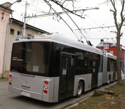 Trolejbus Škoda v karosérii BredaMenarinibus Avancity
