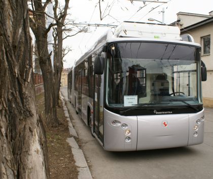 Trolejbus Škoda v karosérii BredaMenarinibus Avancity
