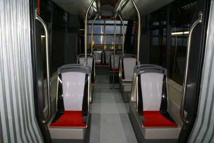 Pětičlánková tramvaj Solaris Tramino v obrazech