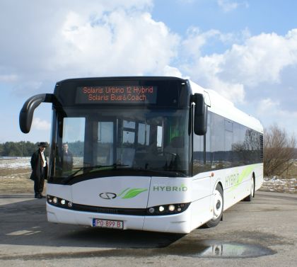 Solaris a Eaton představili městský autobus Solaris Urbino 12 Hybrid 