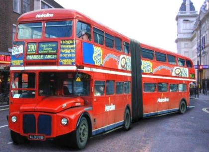 1. duben:Lovosické muzeum získává do své expozice unikát - kloubový doubledecker