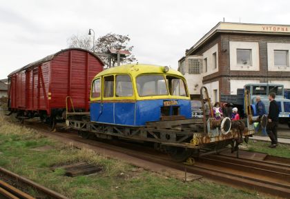 Železniční posunovadlo s prvky RTO a RO a Ikarus 280 v akci